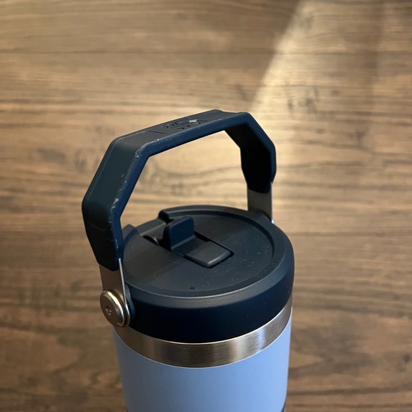 NEW Stanley 1913 Varsity Iceflow Tumbler - Picture 6 of 6